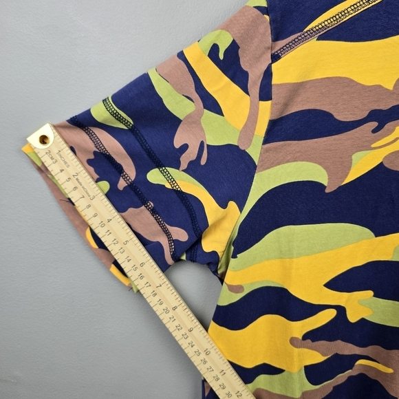 BMFIT Gear Colorful Camo All Over Print T Shirt Mens Size M Athletic Workout Top - Picture 5 of 15
